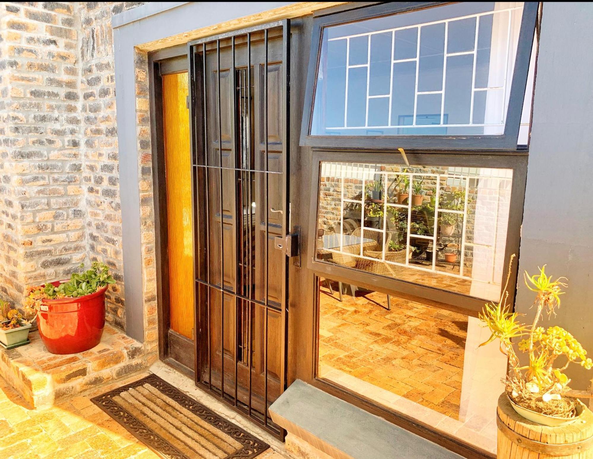 Salt Shore Studios Hermanus Bagian luar foto